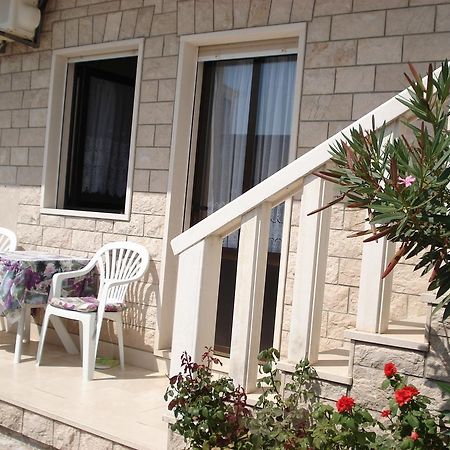 Apartments Mladina Mimice Bagian luar foto
