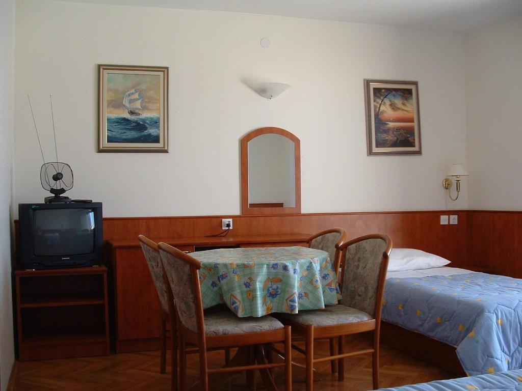 Apartments Mladina Mimice Ruang foto